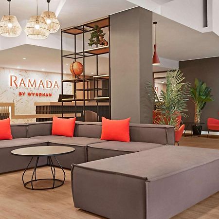 Ramada By Wyndham Valencia Almussafes Hotel Luaran gambar