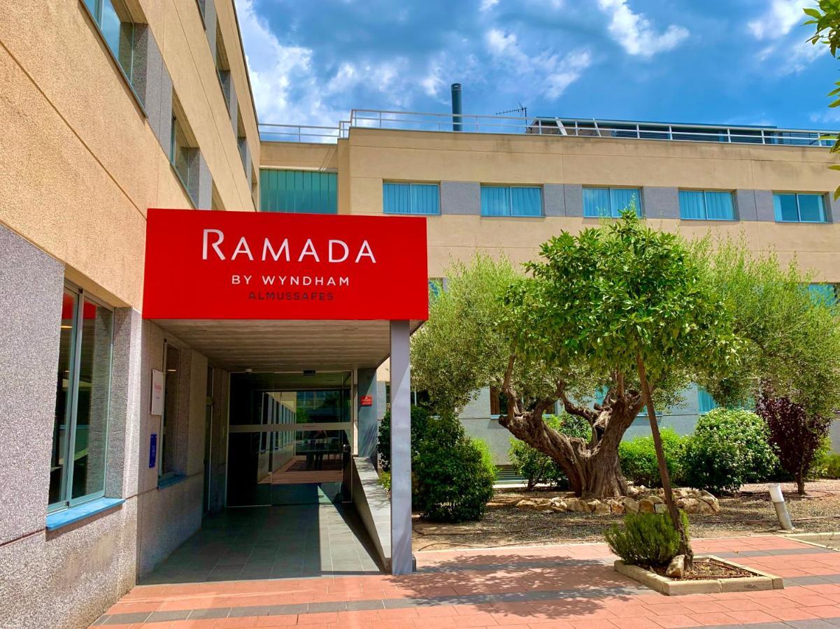 Ramada By Wyndham Valencia Almussafes Hotel Luaran gambar