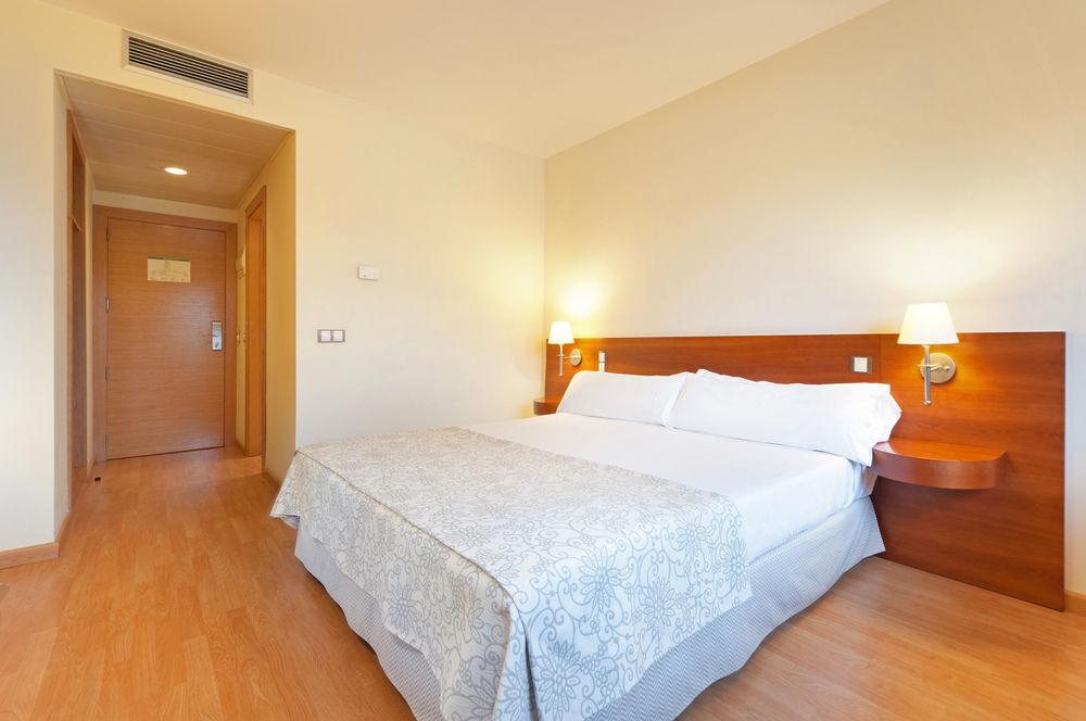 Ramada By Wyndham Valencia Almussafes Hotel Luaran gambar