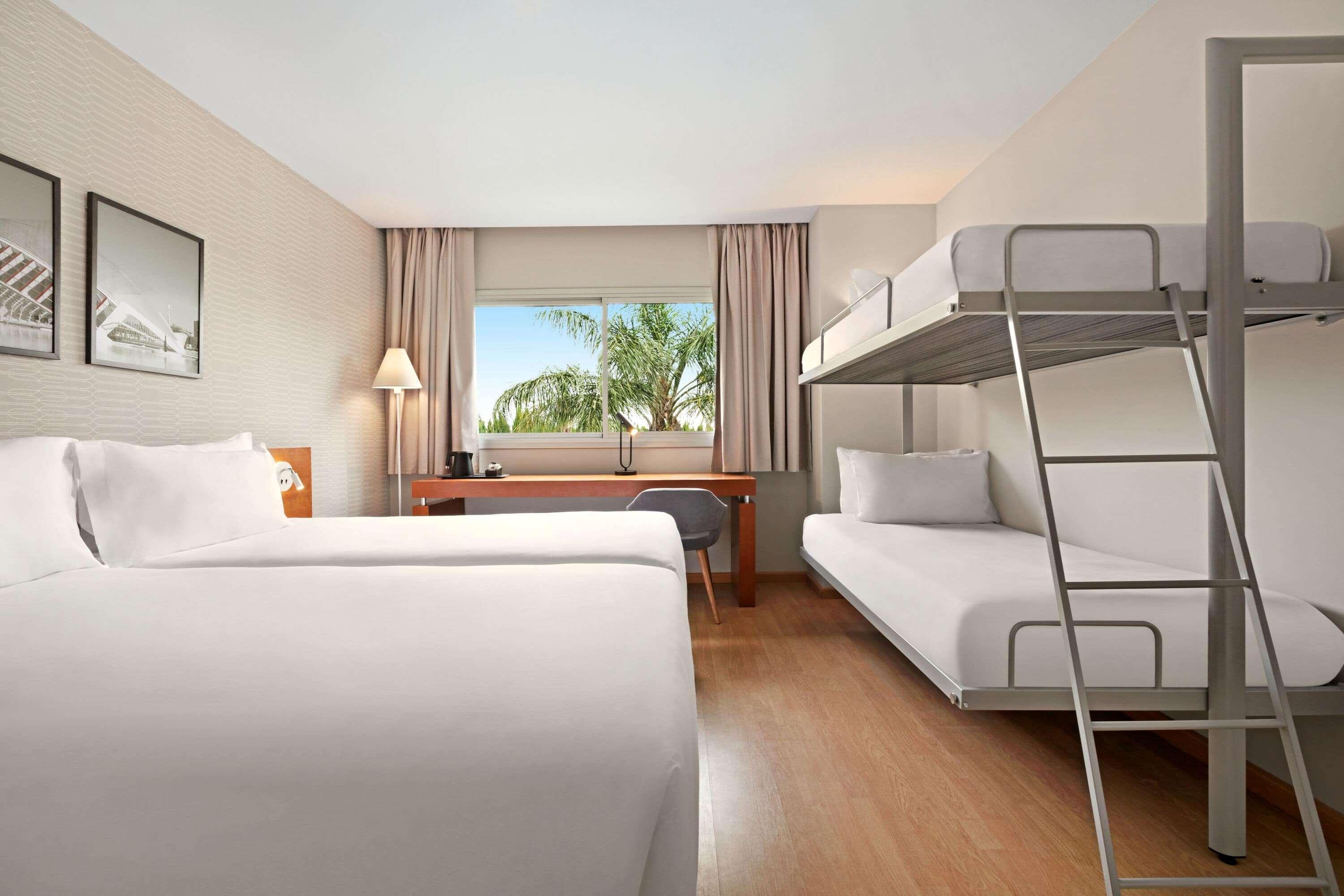 Ramada By Wyndham Valencia Almussafes Hotel Luaran gambar