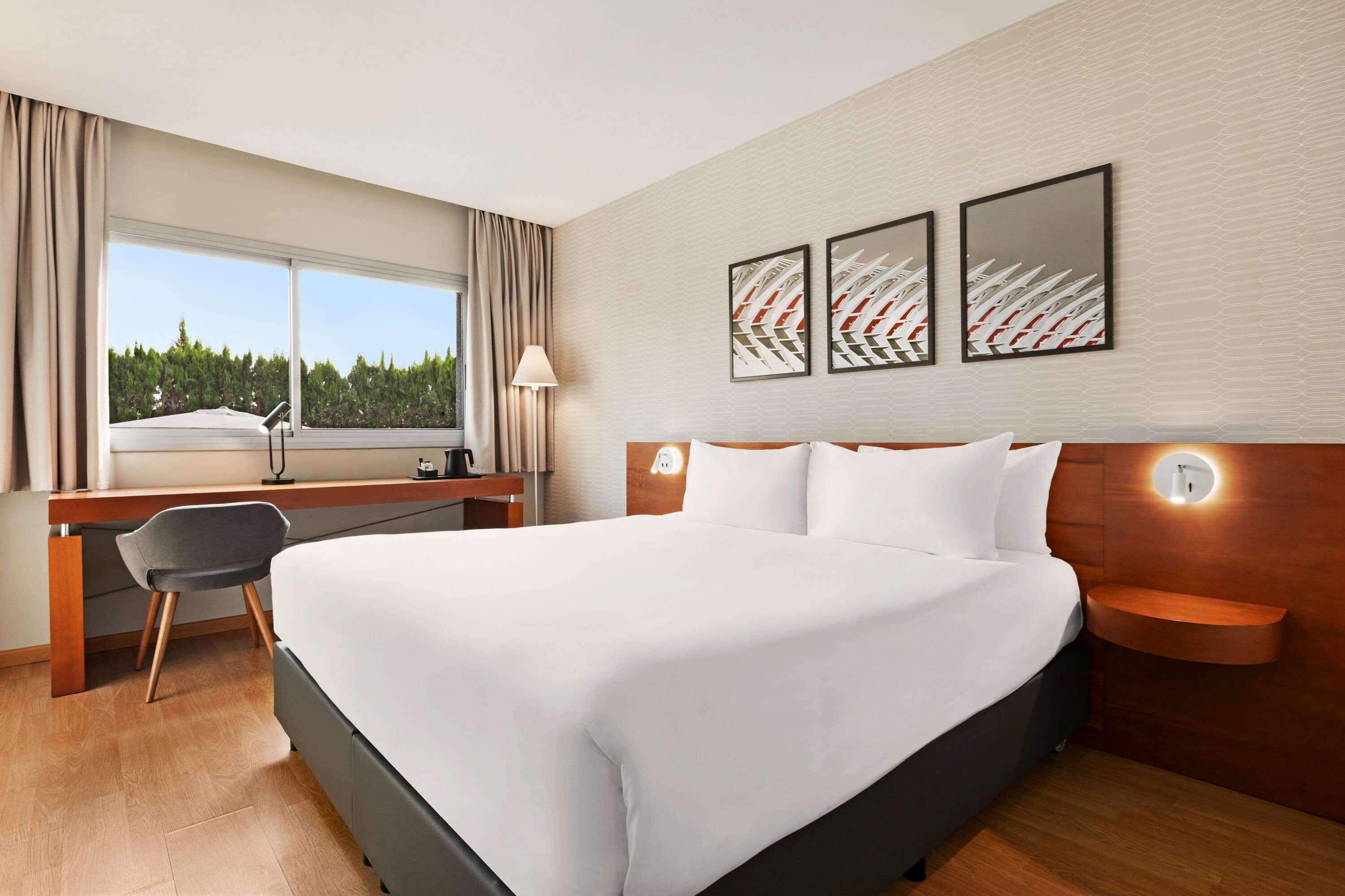 Ramada By Wyndham Valencia Almussafes Hotel Luaran gambar
