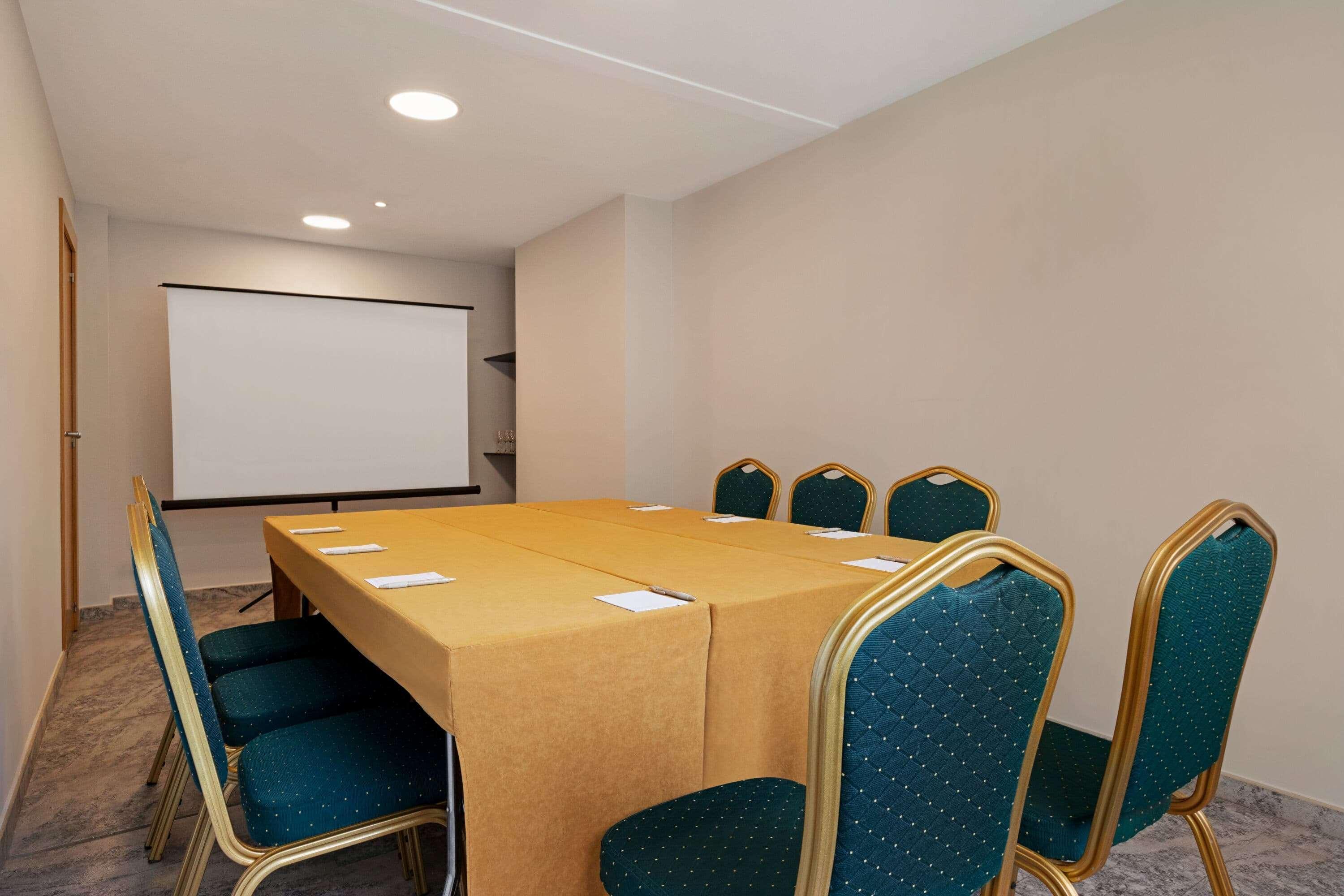 Ramada By Wyndham Valencia Almussafes Hotel Luaran gambar