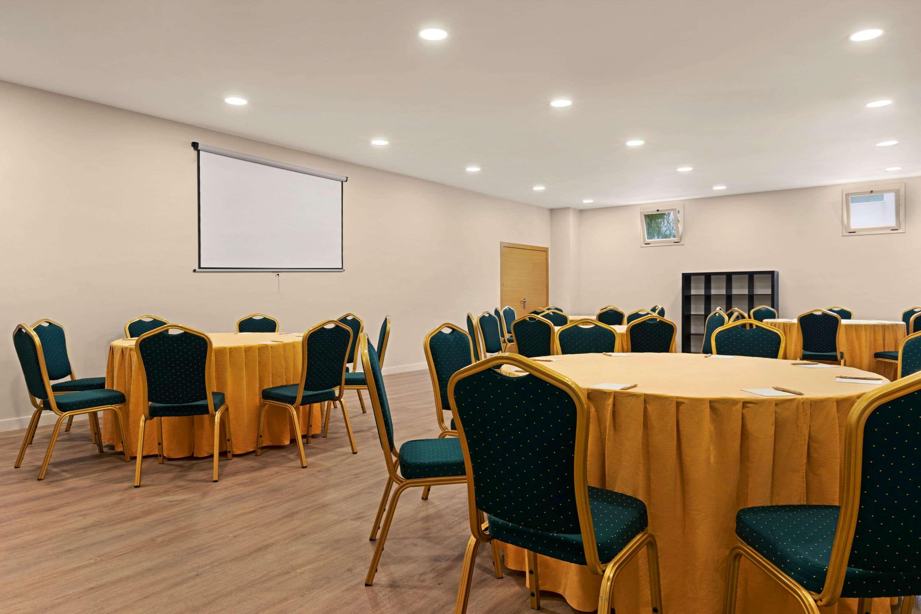 Ramada By Wyndham Valencia Almussafes Hotel Luaran gambar