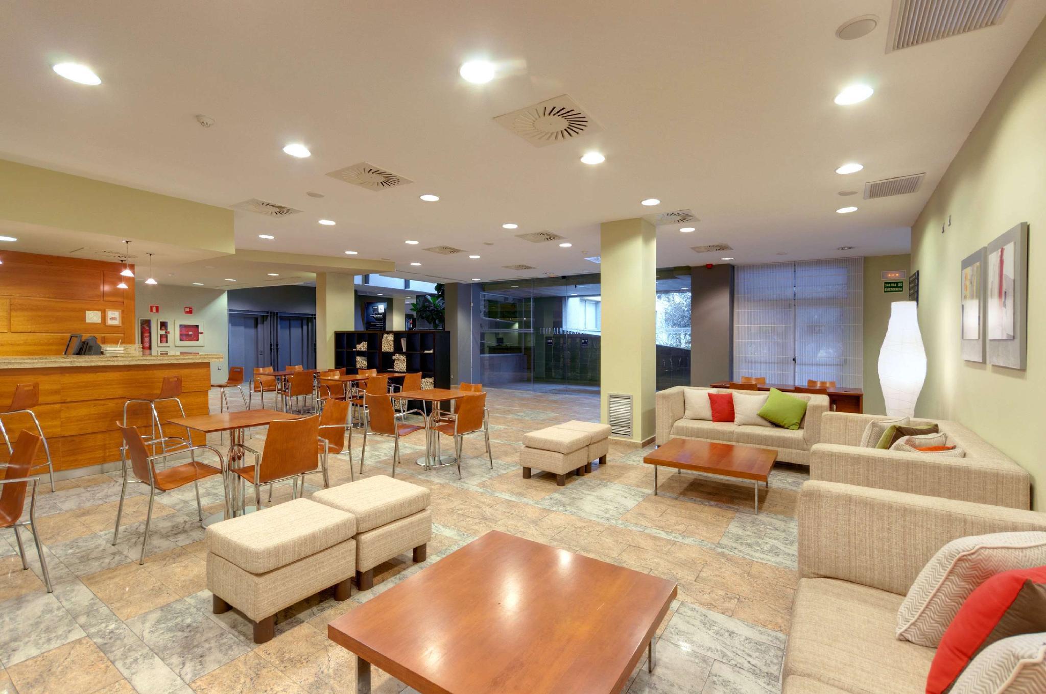 Ramada By Wyndham Valencia Almussafes Hotel Luaran gambar