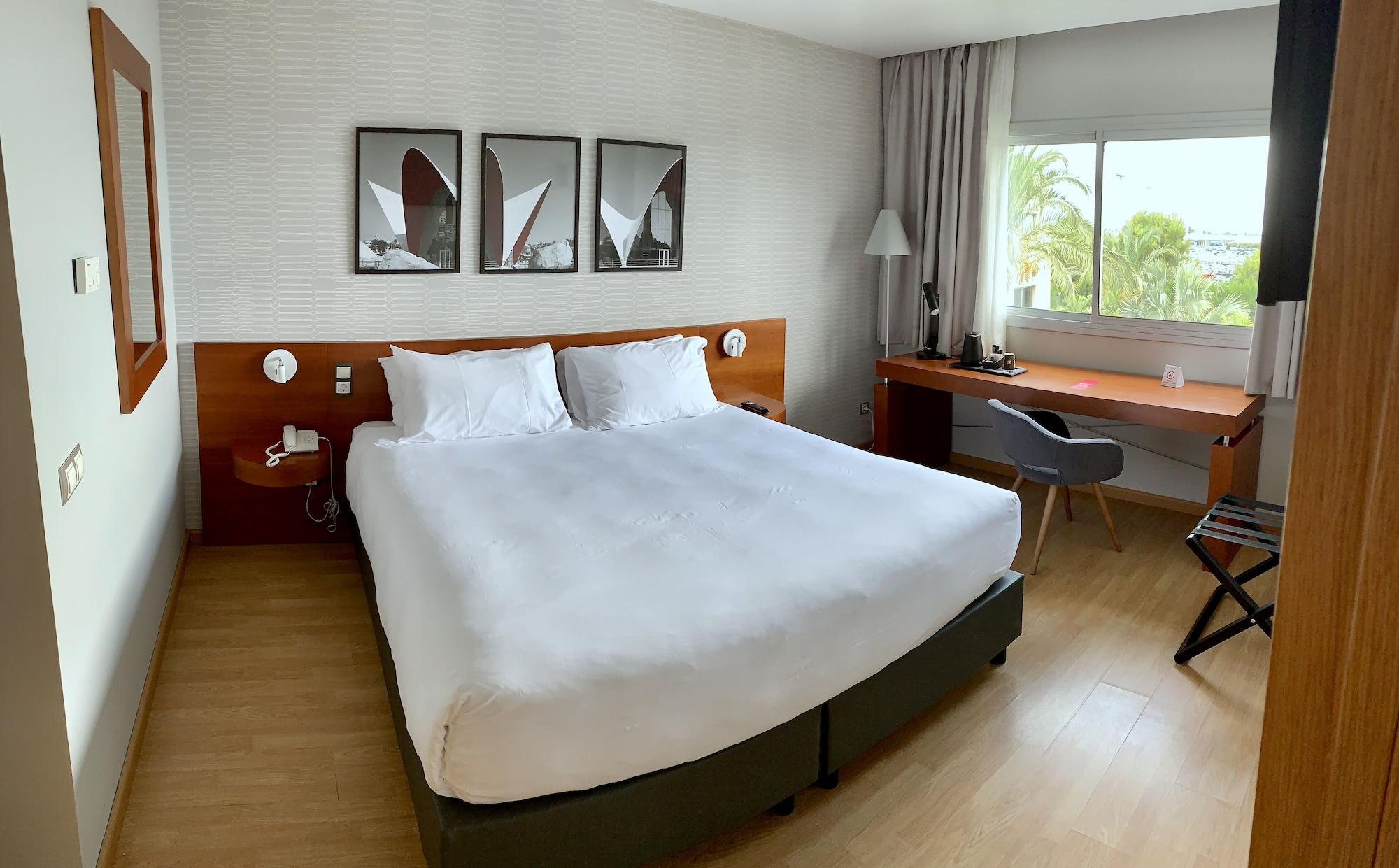 Ramada By Wyndham Valencia Almussafes Hotel Luaran gambar