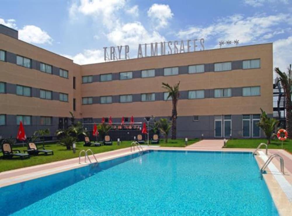 Ramada By Wyndham Valencia Almussafes Hotel Luaran gambar
